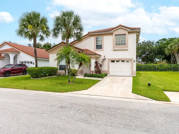 10659 Buttonwood Lake Dr, Boca Raton, FL 33498
