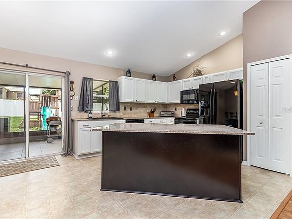 2nd image of 1210 Rain Forest Ln