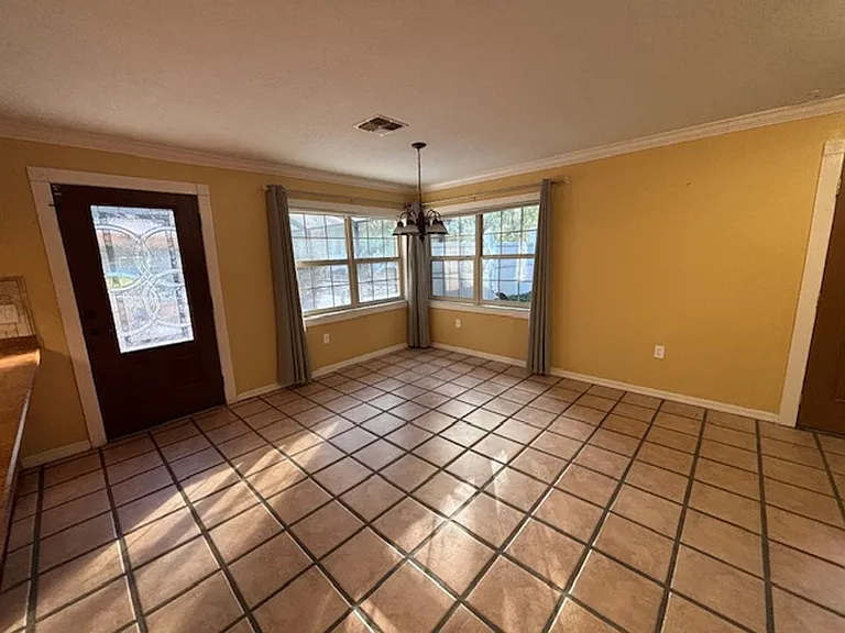 18816 Cimbora Dr — Photo 23