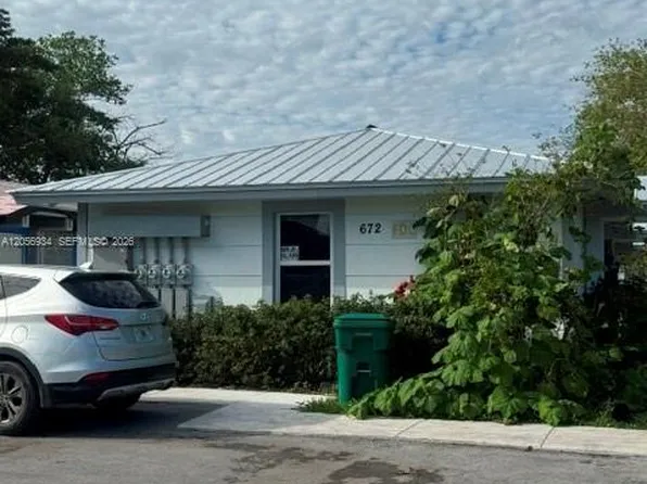 684 NW 14th St, Florida City, FL 33034