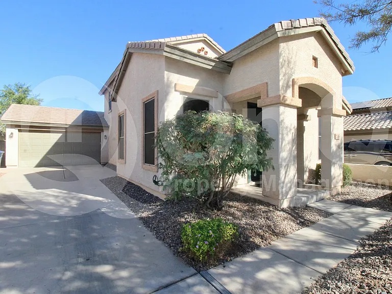 21066 E Munoz St — Photo 1