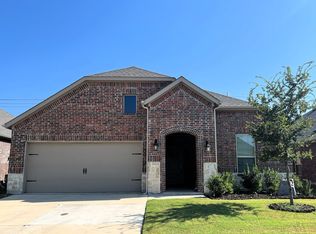 10500 Fountain Gate St, Aubrey, TX 76227