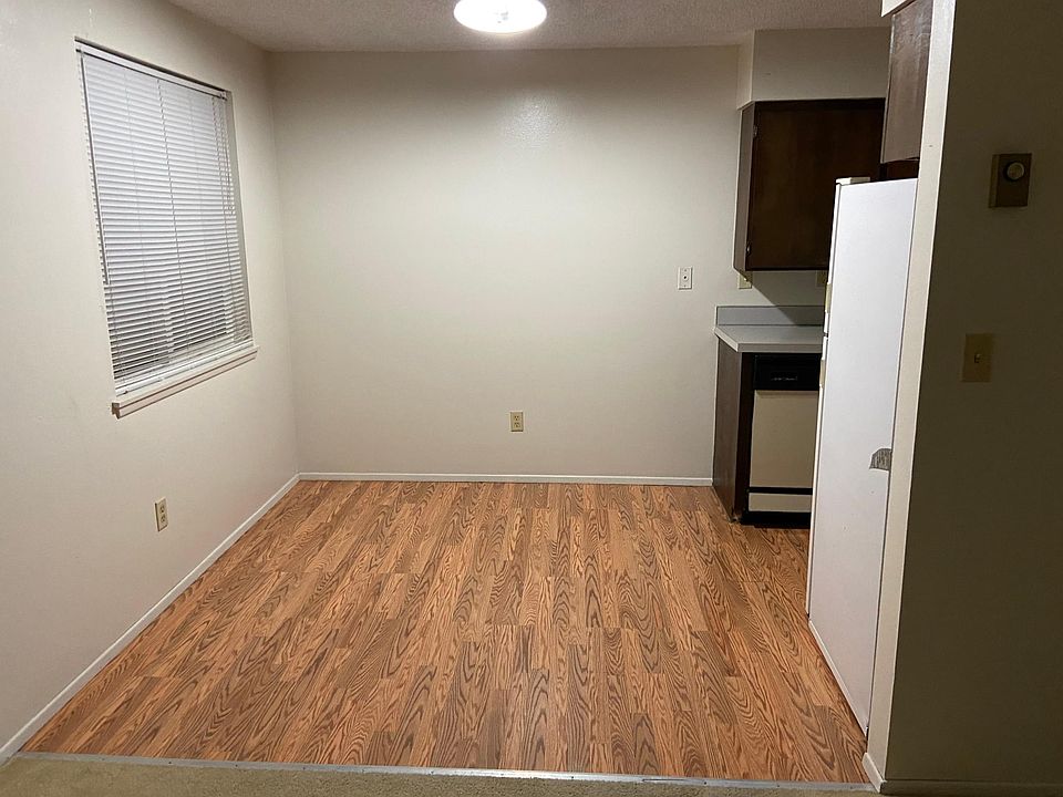 1st image of 704 N 25th Ave APT 4