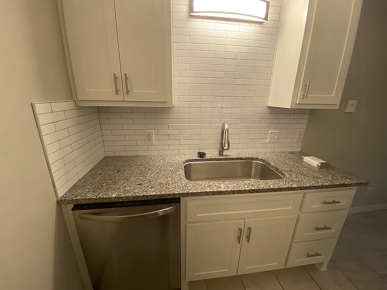 1603 N Leverett Ave #2 — Photo 8