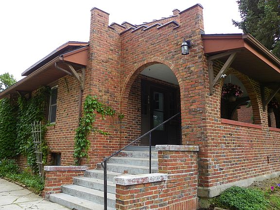 2nd image of 866 S 35th St