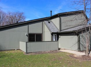 35082 S Turtle Trl APT D, Willoughby, OH 44094