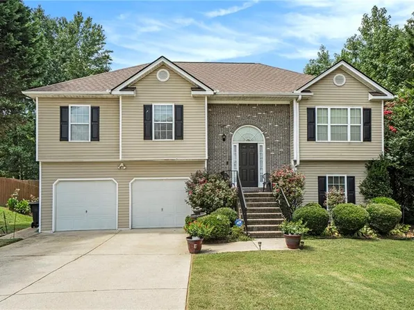 1031 Topaz Ln, Lithia Springs, GA 30122