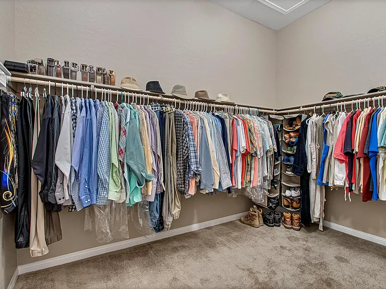 10930 Krista Leigh Ave — Photo 38