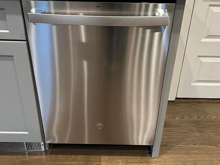 12 Lincoln St #4 — Photo 9