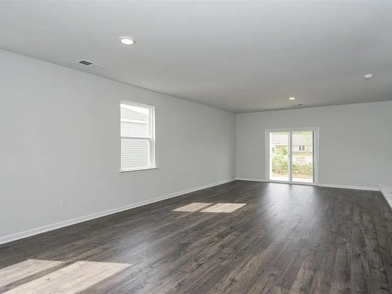 1028 Flintshire Dr — Photo 13