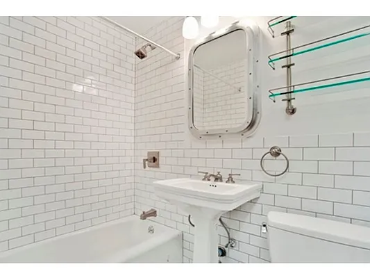 Rented by Mirador Real Estate | media 59