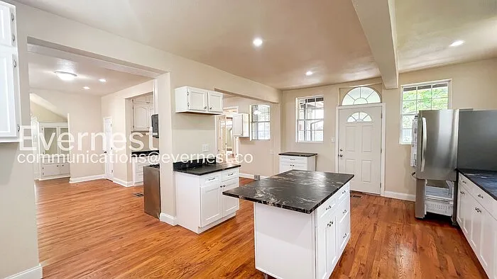 128 E Summit Ave — Photo 5