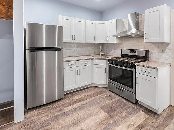 4 bed, 1650 sqft, $2,150 — Photo 2