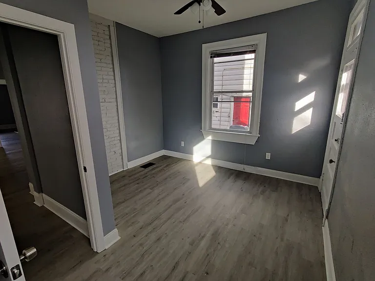 121 Cohassett St — Photo 5