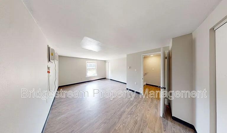 144 Forest St — Photo 5