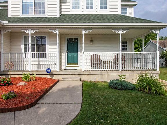 3rd image of 4444 Maplewood Meadows Ave