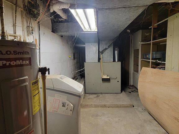 3rd image of 1385 N Nottawa St