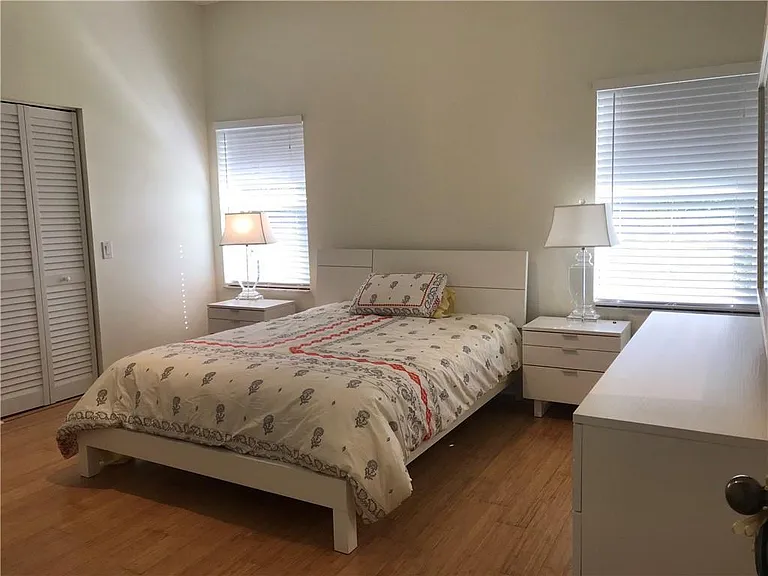1118 Chinaberry Dr #0 — Photo 18