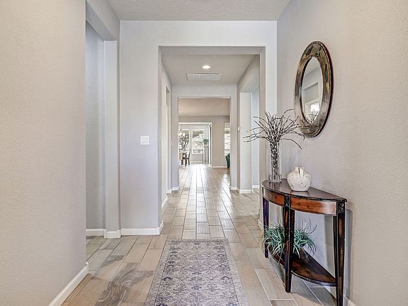 5th image of 4920 Calle Espana NW