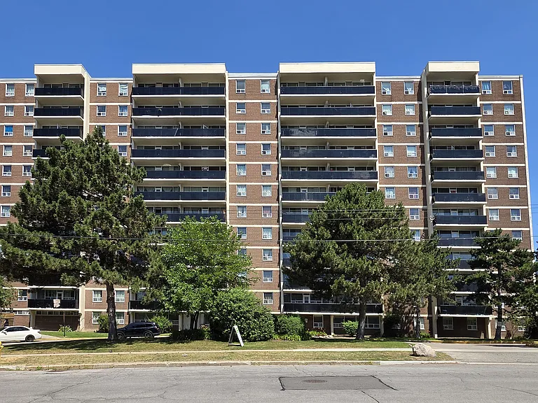 100 York Gate Blvd — Photo 14