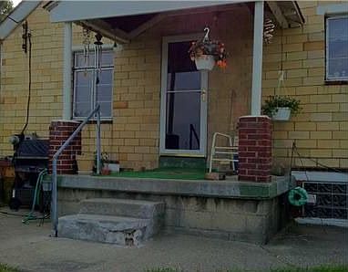 2nd image of 525 Corr Rd