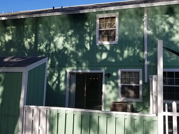 2nd image of 27 Tomoka Meadows Blvd