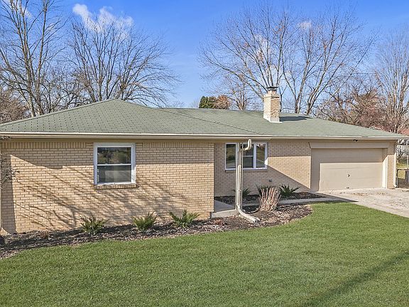 3rd image of 7902 S Sherman Dr