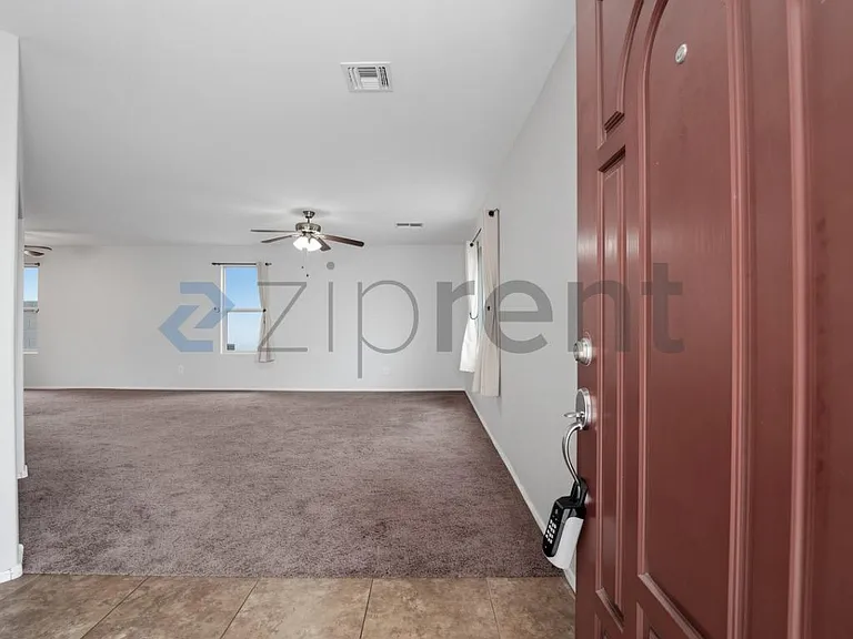 2220 S Ponderosa Dr — Photo 4