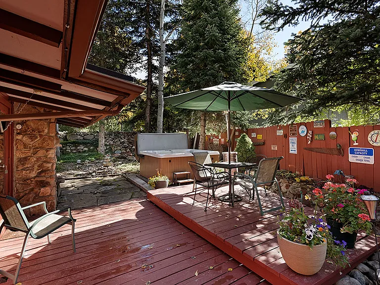 311 Midland Ave — Photo 25