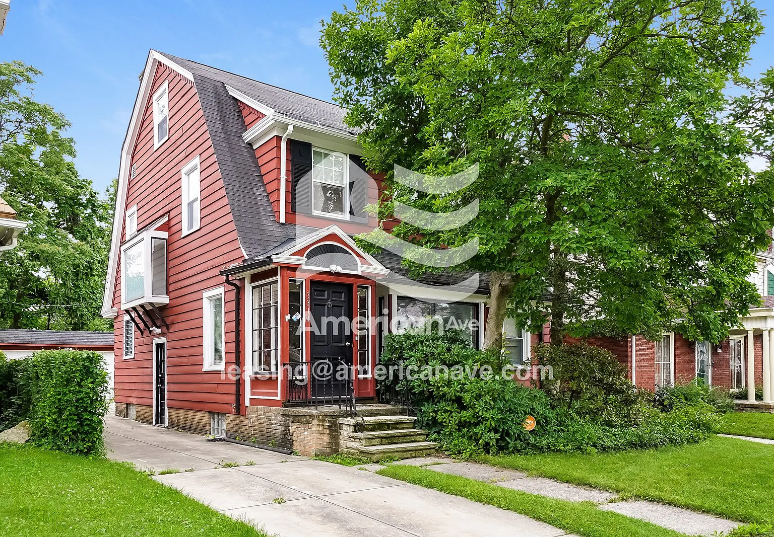 4 bed, 2.0 bath, 1949 sqft, $1,975 — Photo 1