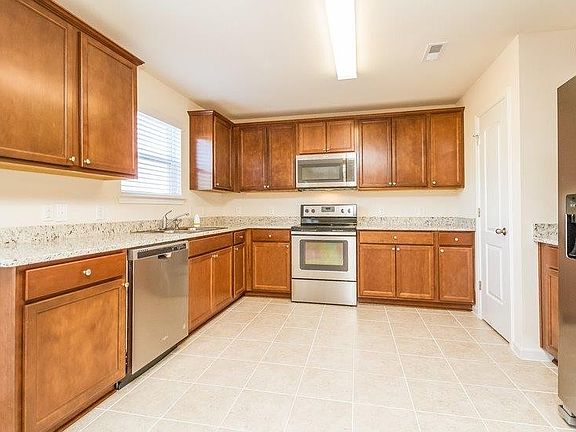 5th image of 3614 Stargell Dr