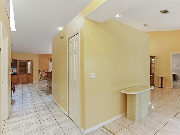 5th image of 10127 Pointview Ct #1