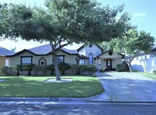 1916 Orange Blossom Dr, Laredo, TX 78045