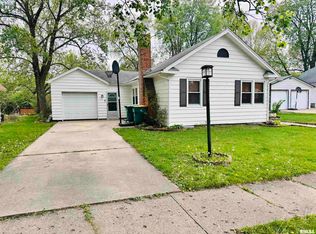 711 E Piper St, Macomb, IL 61455