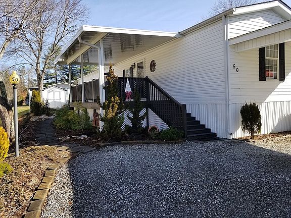 2nd image of 50 Petunia Dr