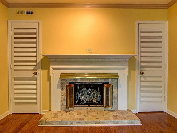 5th image of 8561 Muirfield Cir