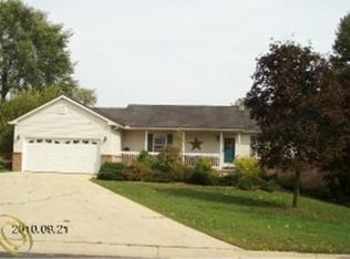 1203 Long Meadows Ct, Oxford, MI 48371