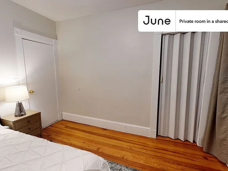 29 Craigie St #C — Photo 4