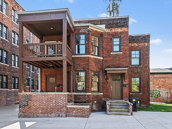 5th image of 691 W Alexandrine St #1