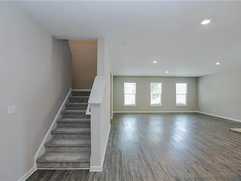 4355 Magpie Dr — Photo 14