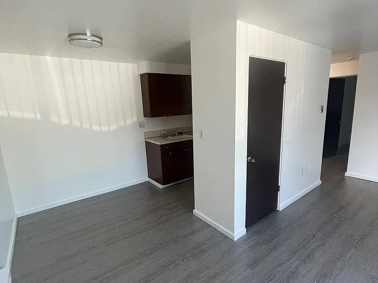 816 N 4th St #5 — Photo 2