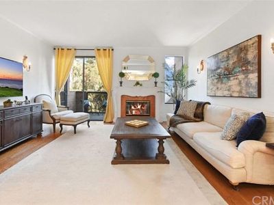 235 S Tower Dr Unit 302, Beverly Hills, CA, 90211