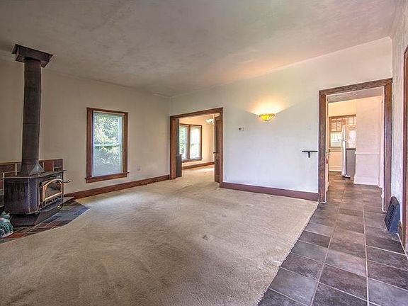 3rd image of 261 W Ingomar Rd