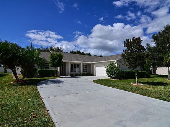2nd image of 3251 Sawgrass Creek Cir