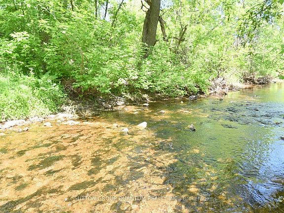 3rd image of 499 Valley Dr