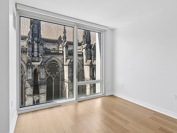 3rd image of 400 W 113th St APT 1417