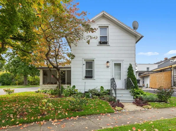28 Woodlawn Ave, Norwalk, OH 44857