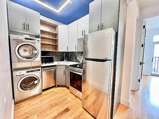 Rented by ERNY LLC | media 8