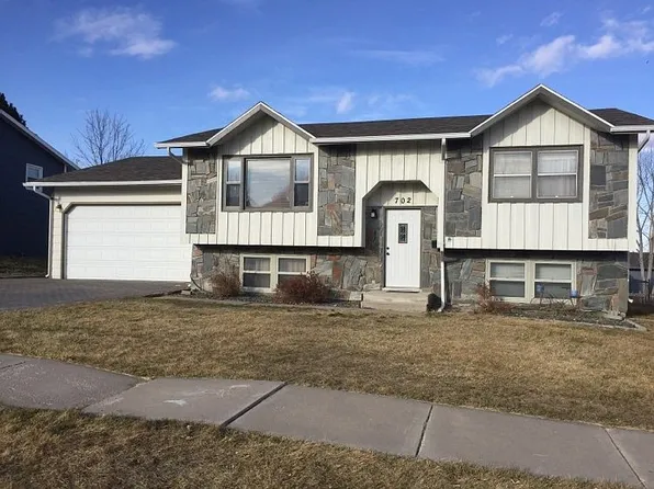 702 Comet Ct, Rapid City, SD 57701