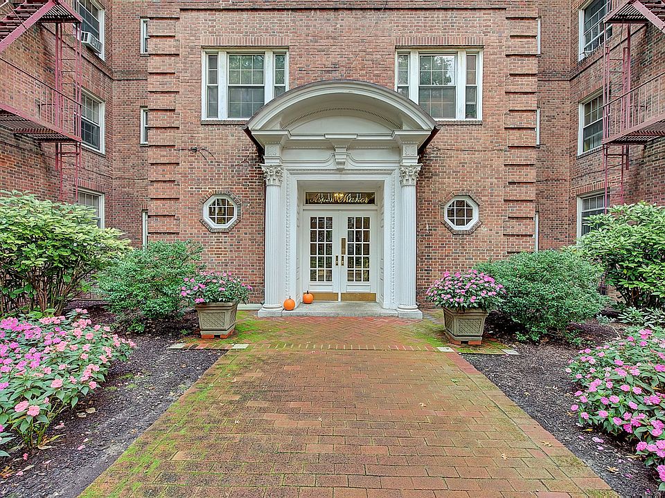 1st image of 117 Park Ln S #A3h